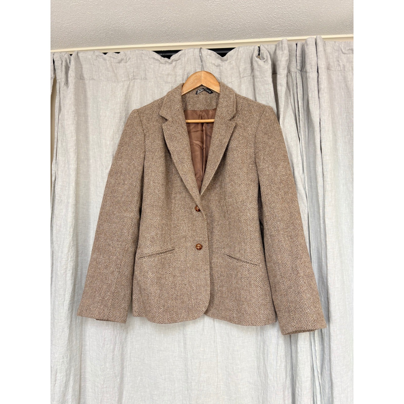 Vintage Pure New Wool Herringbone Blazer Tan Brown Made in Yugoslavia 2 Button