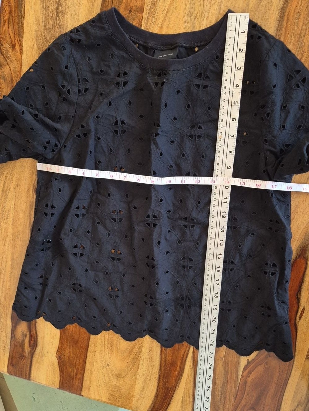 Who What Wear -Cut Out Design 100% Cotton Top Sz Medium