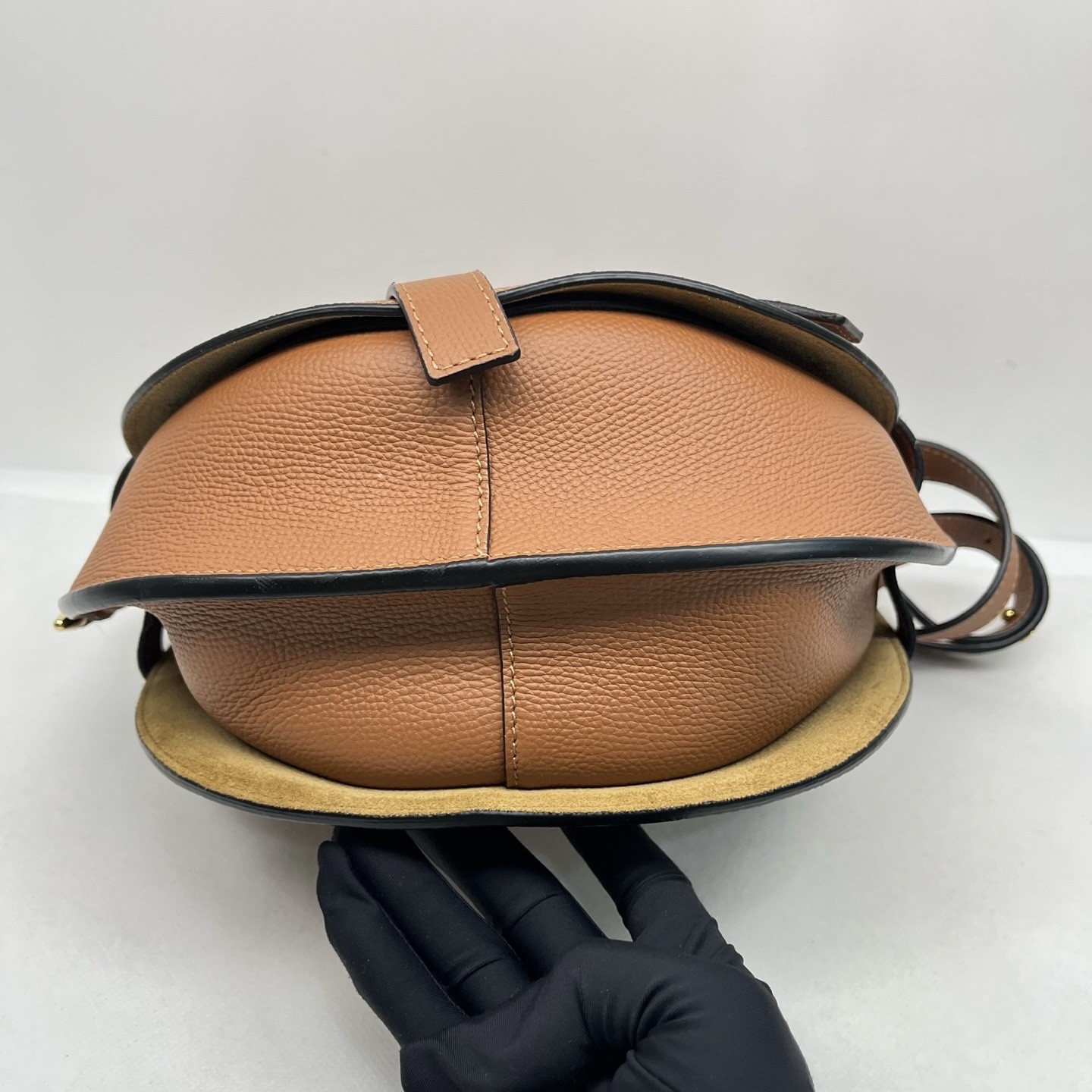 Loewe Pre-Owned Authentic Saddle Bag Caramel Free Tracked Shipping