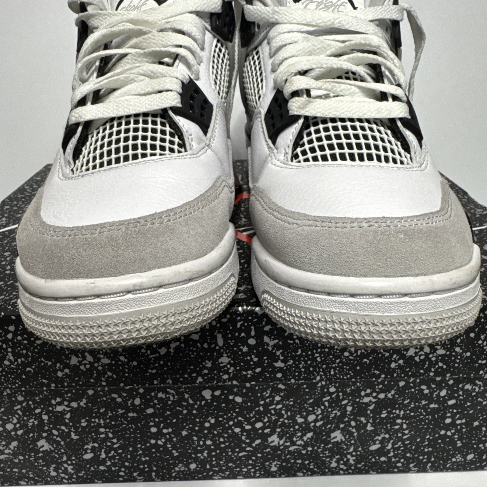 Air Jordan 4 Retro Military Black Size 9 Men’s Pre Owned Excellent Condition