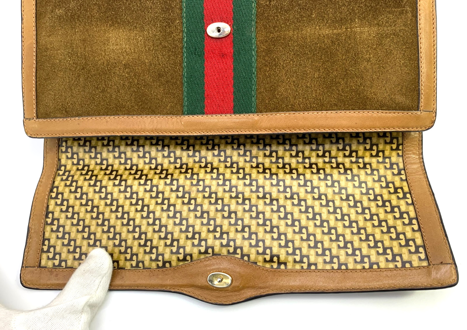 GUCCI VINTAGE Web Stripe Clutch Suede Leather Camel Large Rare Authentic