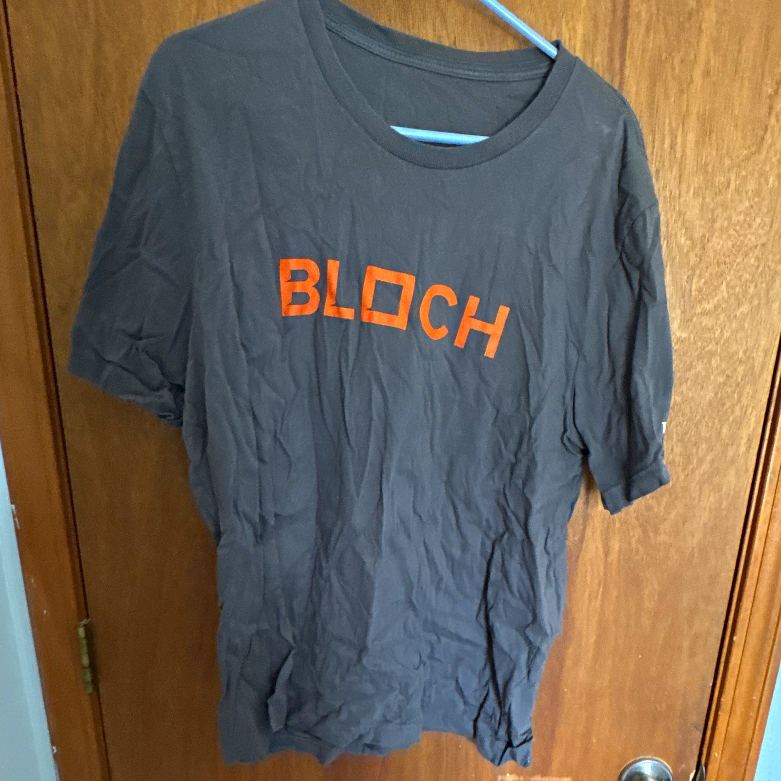 Men’s Gray/Orange Graphic Print T-Shirt Crew Neck Short Sleeve Size M