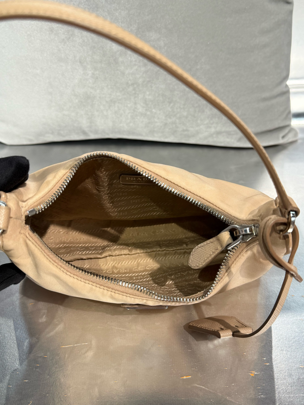 Authentic Prada Re-Edition 2005 Nylon Hobo Nylon with Leather Trim Hobo Beige