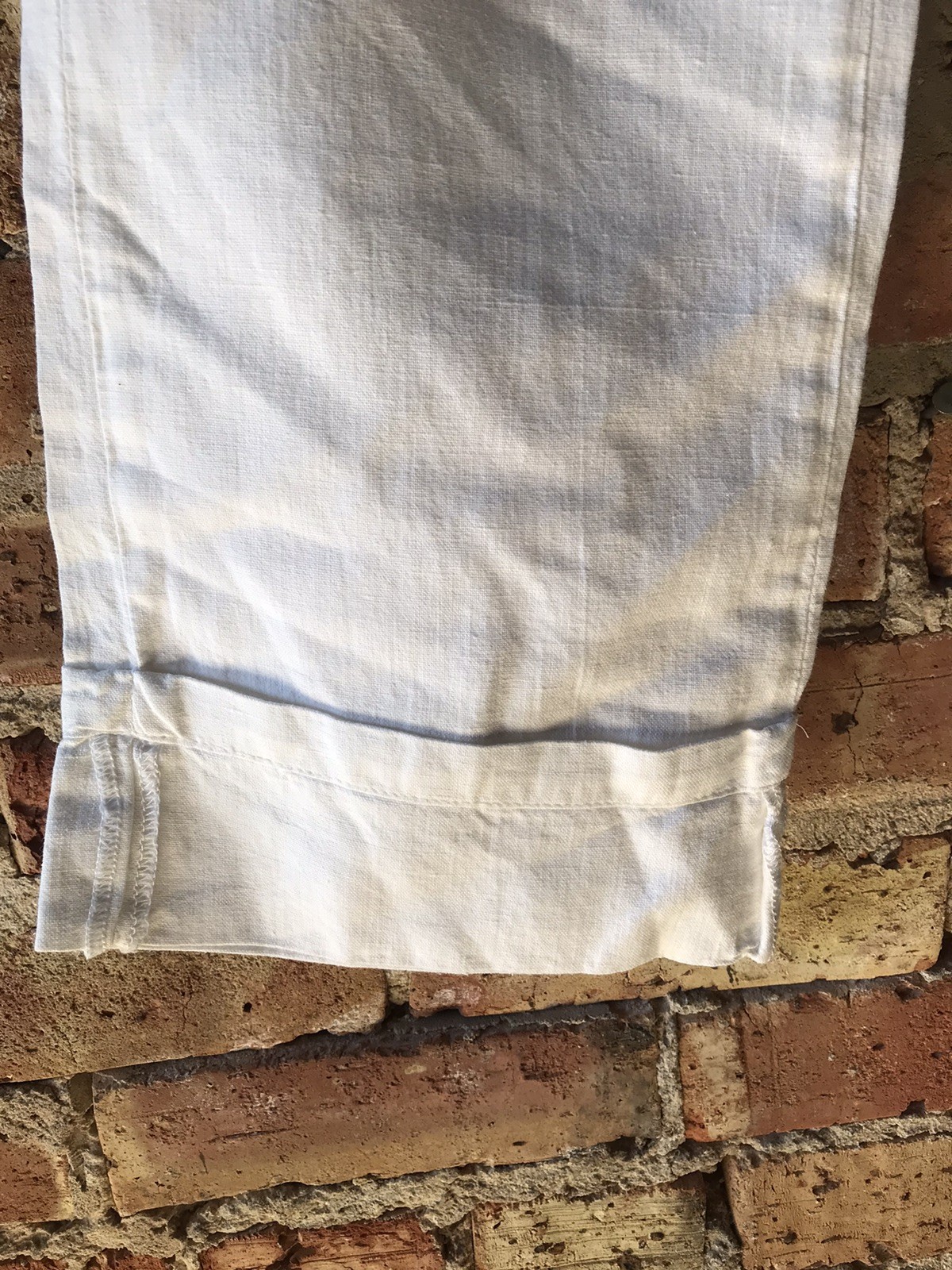 Dolce Gabbana White Capri Pants 52% Linen 48% Cotton Low Cut Rise L