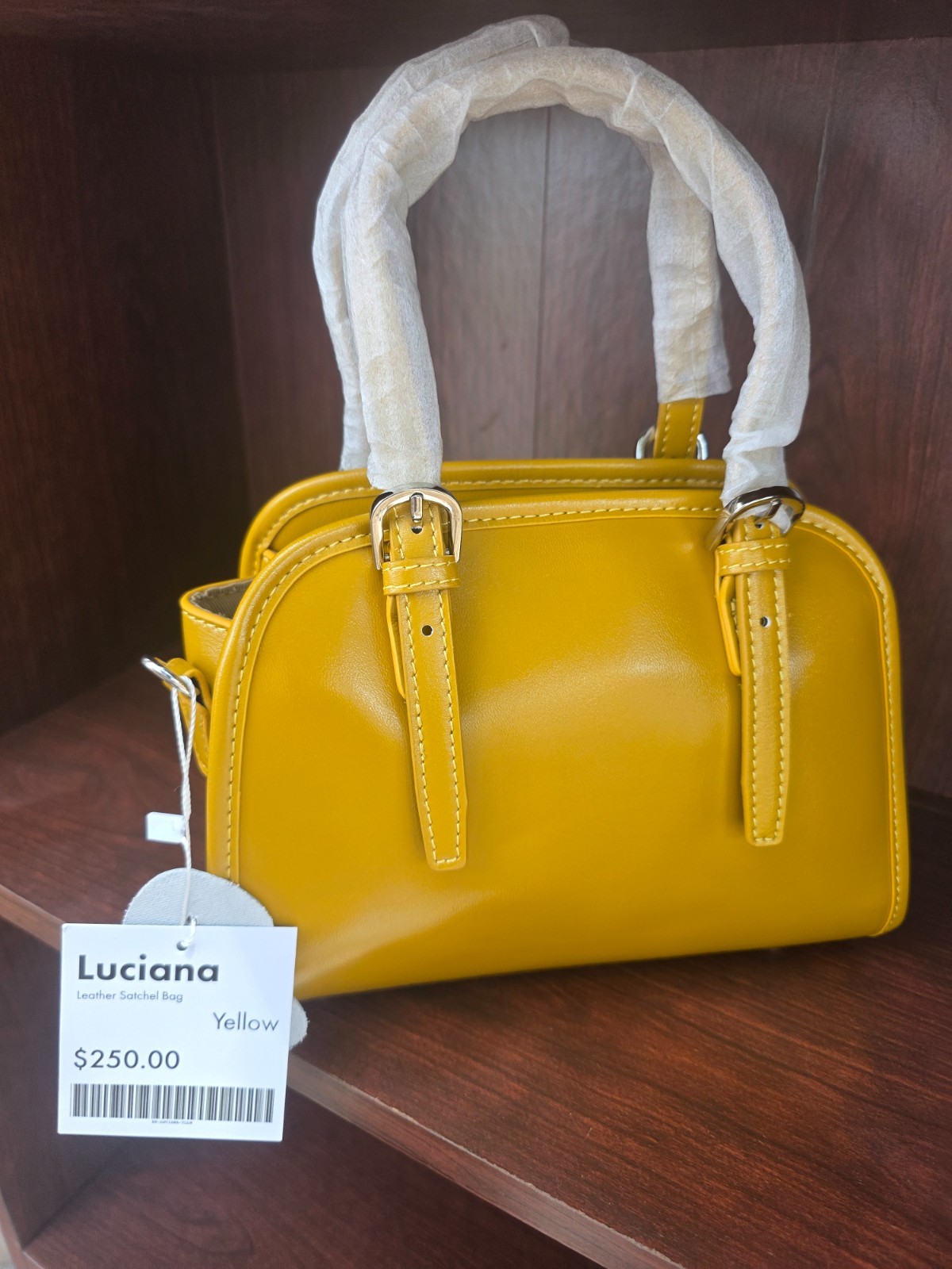 New Bella novi Leather handbag