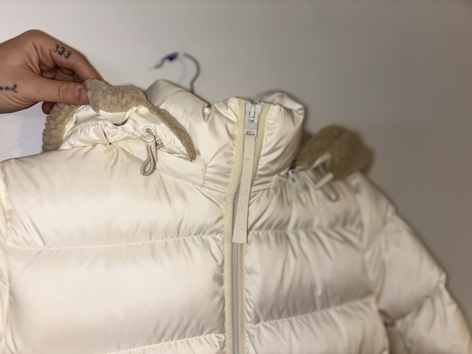 Authentic Coach Winter Goose Down Coat Cream/Ivory Womens Sz Medium Sherpa Hood