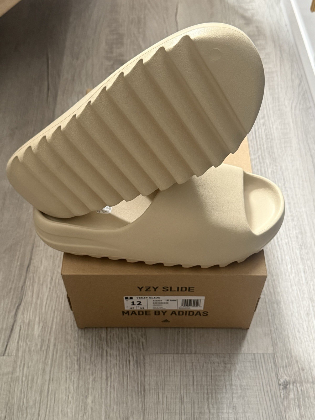 Adidas Yeezy Slide Bone Sizes 12 (100% AUTHENTIC) BRAND NEW| FZ5897