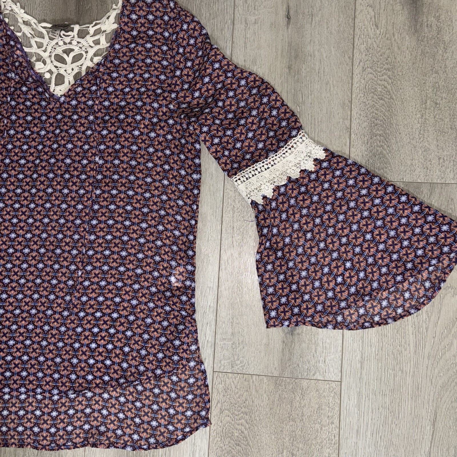 Retro 70s Style Medallion Peasant Top Dramatic Flare Sleeves & Lace Boho