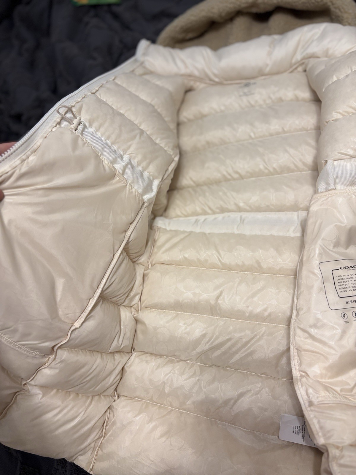 Authentic Coach Winter Goose Down Coat Cream/Ivory Womens Sz Medium Sherpa Hood
