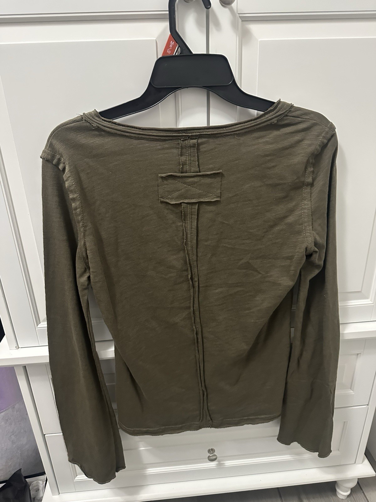 Olive Green Butterfly Graphic Long Sleeve V-Neck Top Women’s