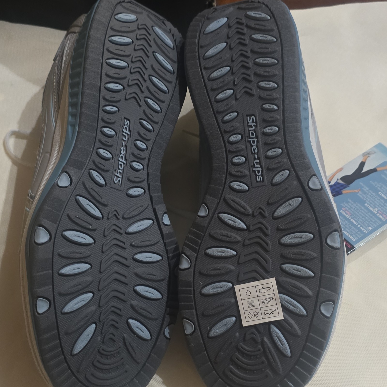 SKECHERS Shape-ups XF Extended Fitness Toning Cushioned Silver Blue Sneakers