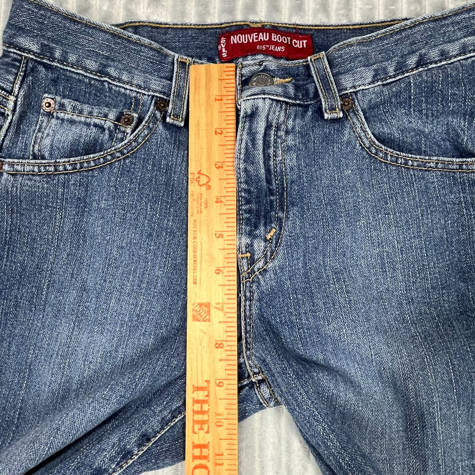 Levi’s Jeans Womens 4 (28×29) Miss Nouveau Boot Cut Low Rise Medium Wash Cowgirl