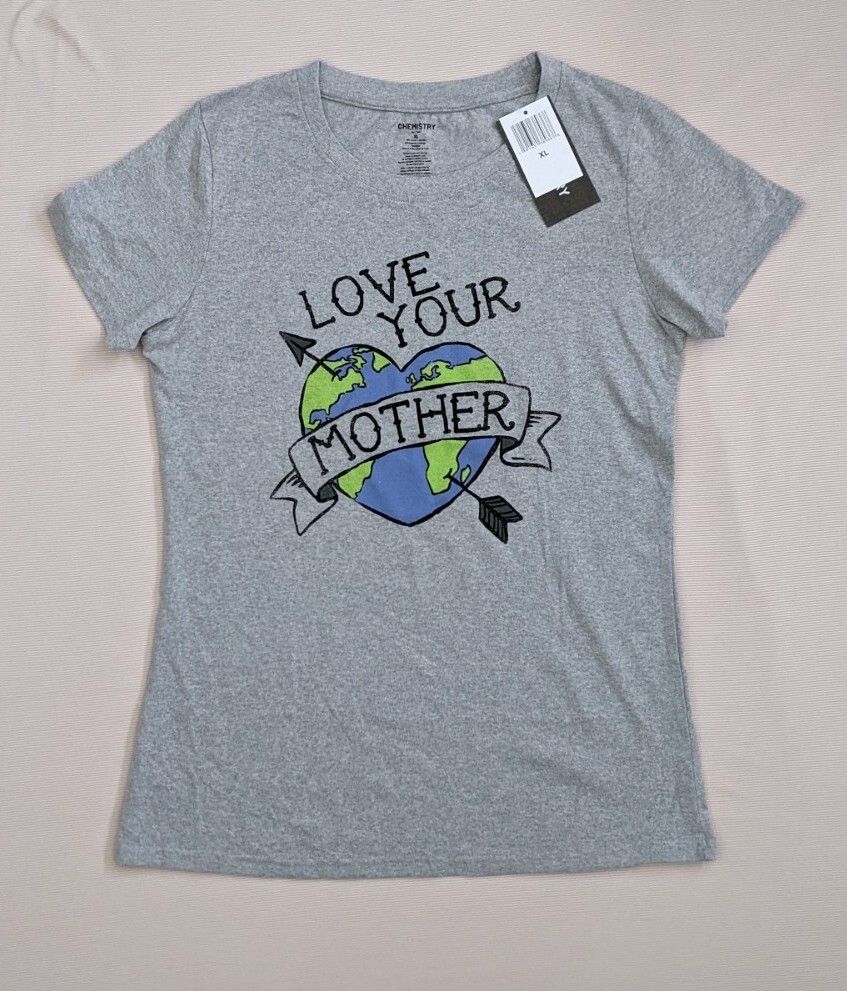 CHEMISTRY “Love Your Mother Earth” Women’s Graphic T-shirt Size XL Gray