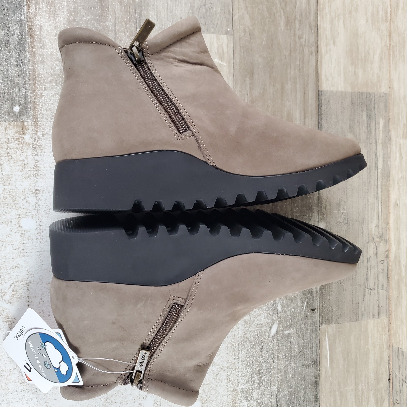 Aetrex Zoey Womens Booties Sz 7 Dark Taupe Leather Side Zip Round Toe Ankle Boot