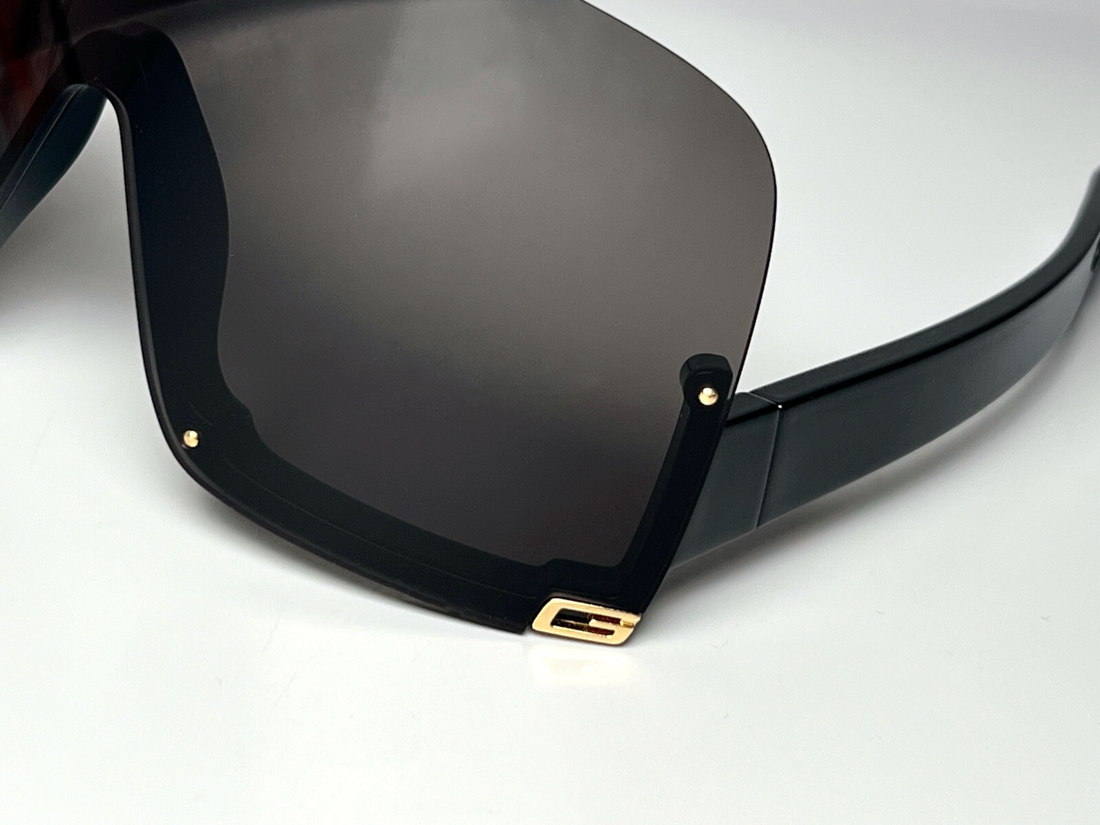 GUCCI Sunglasses GG1631S Acetate Black Shield 99-115mm Authentic