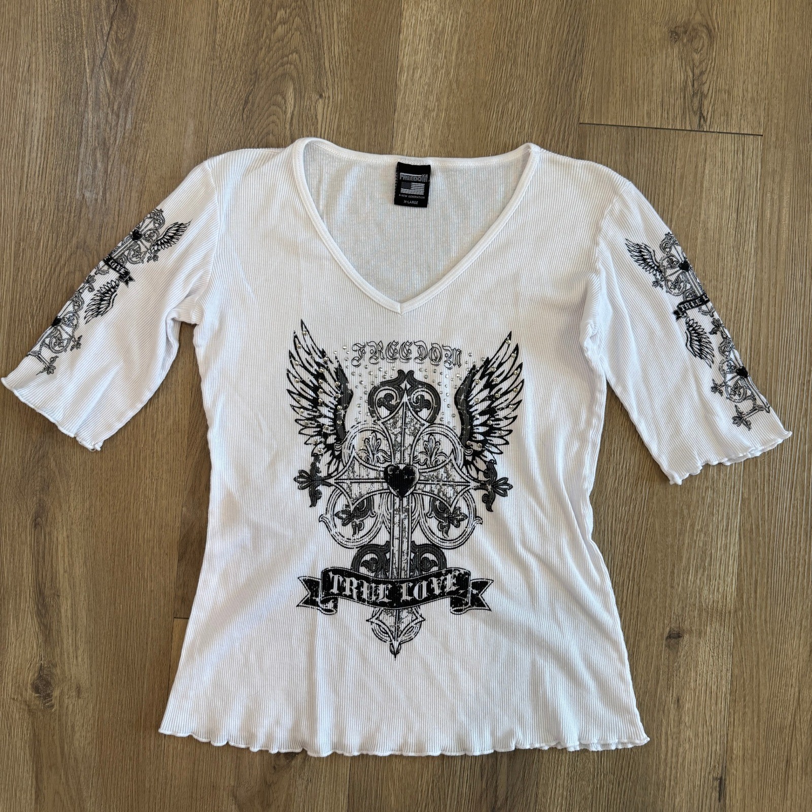 Freedom USA Womens XL White Ribbed Rhinestone Winged Cross Graphic Top Y2K Goth