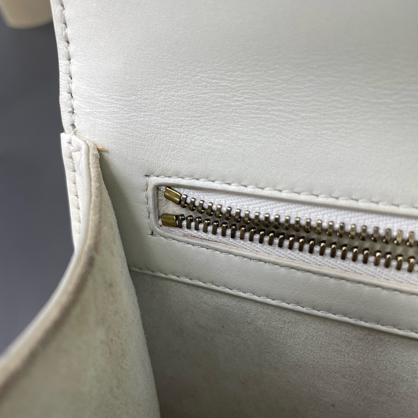 Dior Pre-Owned Authentic Chain Bag White 21.5*12.5*7 Free Tracked Shipping