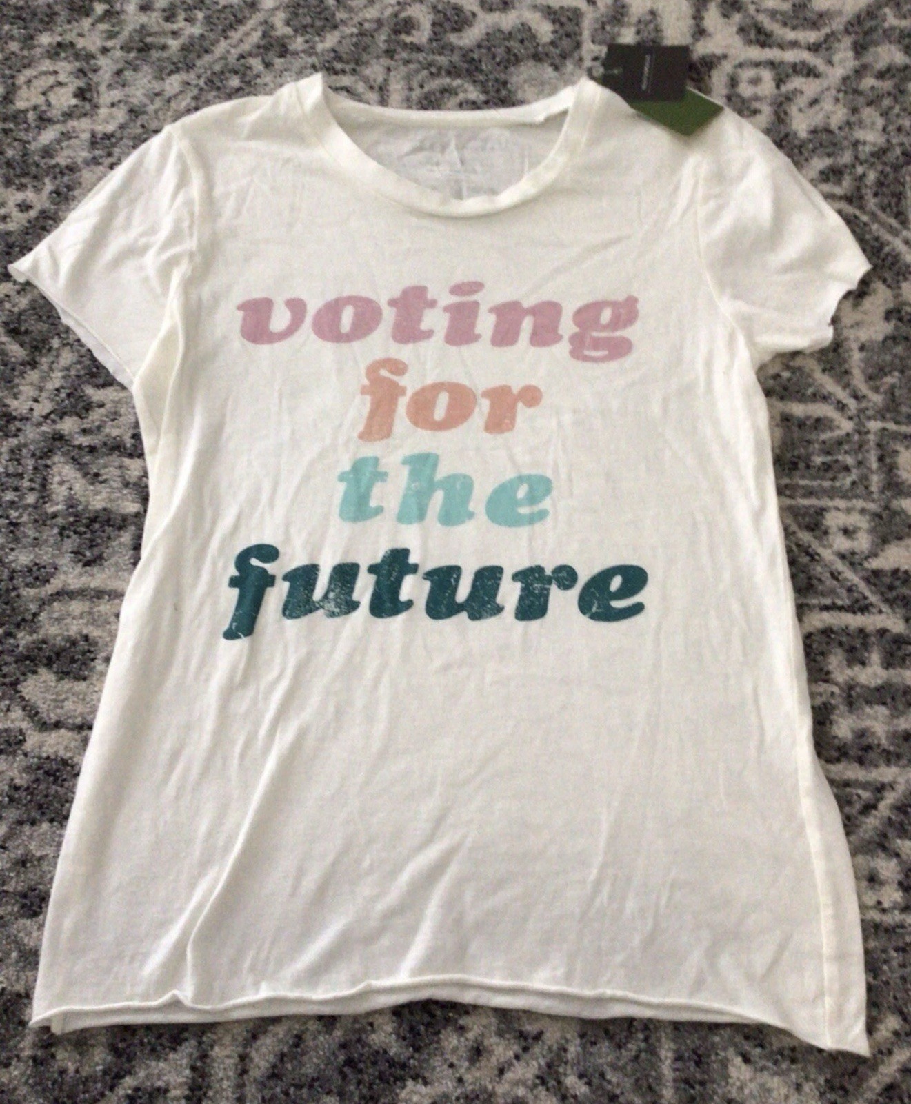 Grayson Threads Women’s Vote Voting For Our Future Cream T Shirt XL NWT