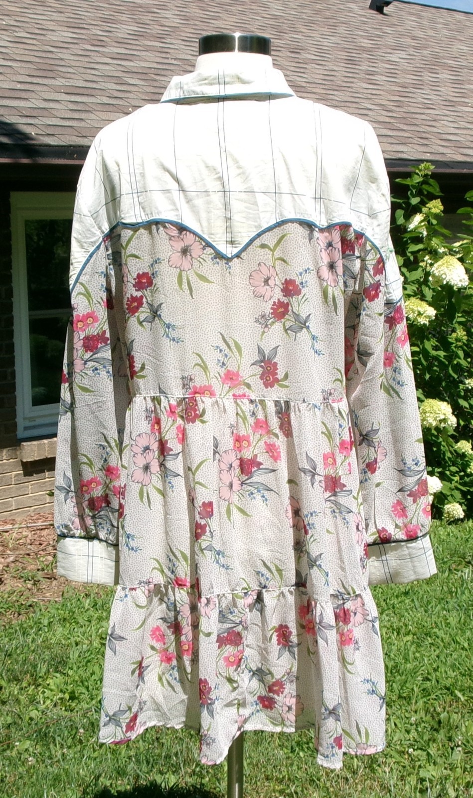 Super Cute Double D Ranch Cassidy Dress with Slip NWT Minor Flaw Size Medium