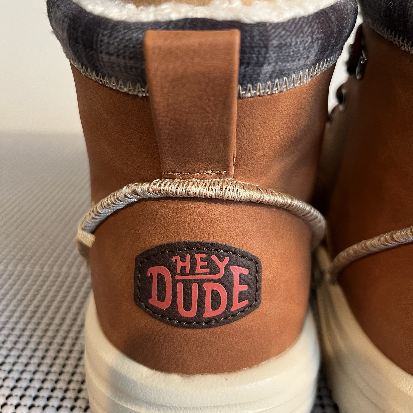 HEY DUDE Bradley Classic Cozy Winter Lined Leather Boots Cognac Brown – Men’s 12