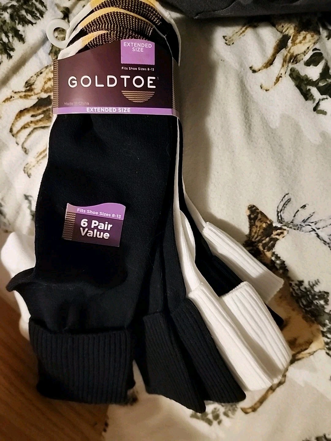 6 Pair GoldToe Turn Cuff Socks 3 Pair White 3 Pair Black.Extended Size 8-13