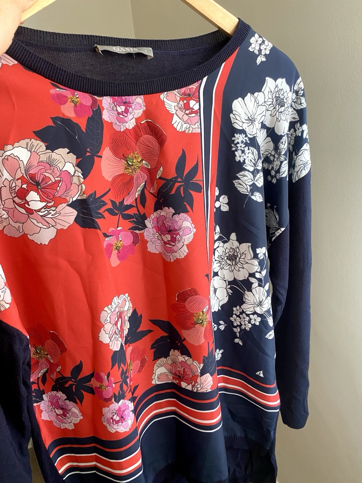 Oasis Red Floral Blouse Navy Jumper Contrast Top 100% Viscose Size Small