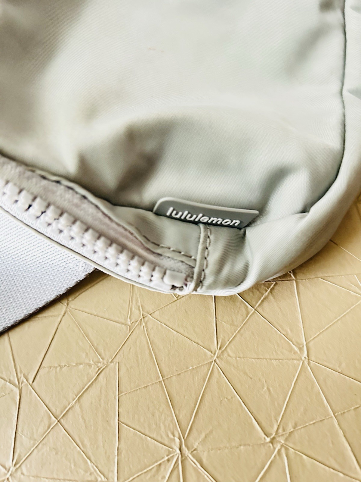 Lululemon Everywhere Belt Bag (Unisex)