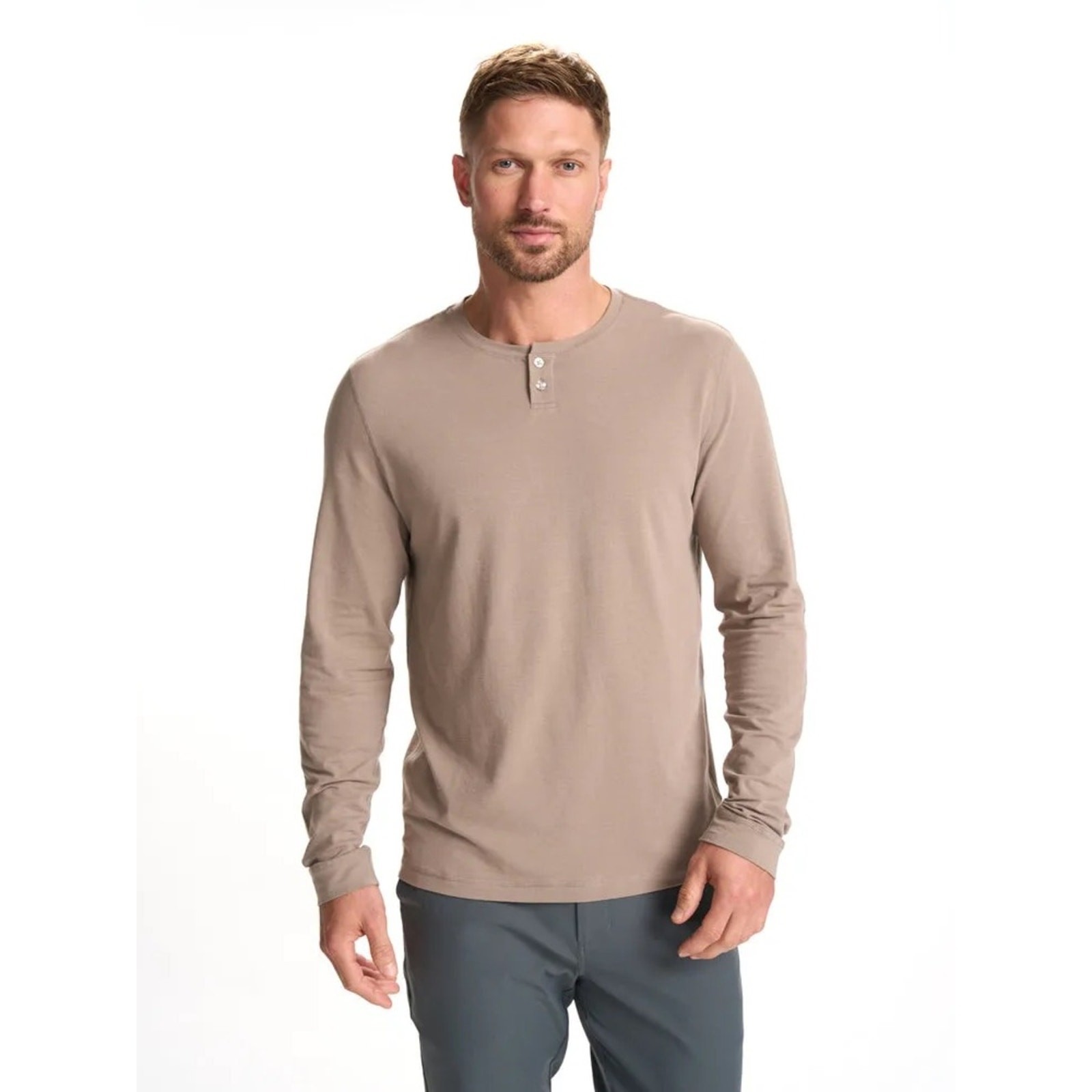 Vuori Long-Sleeve Ever Henley In Walnut Size Medium