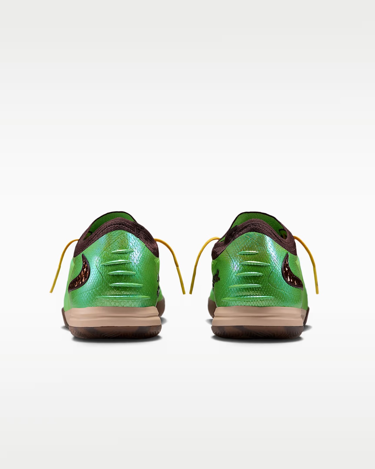 Travis Scott x Nike Phantom 6 Low Elite IV2037-900