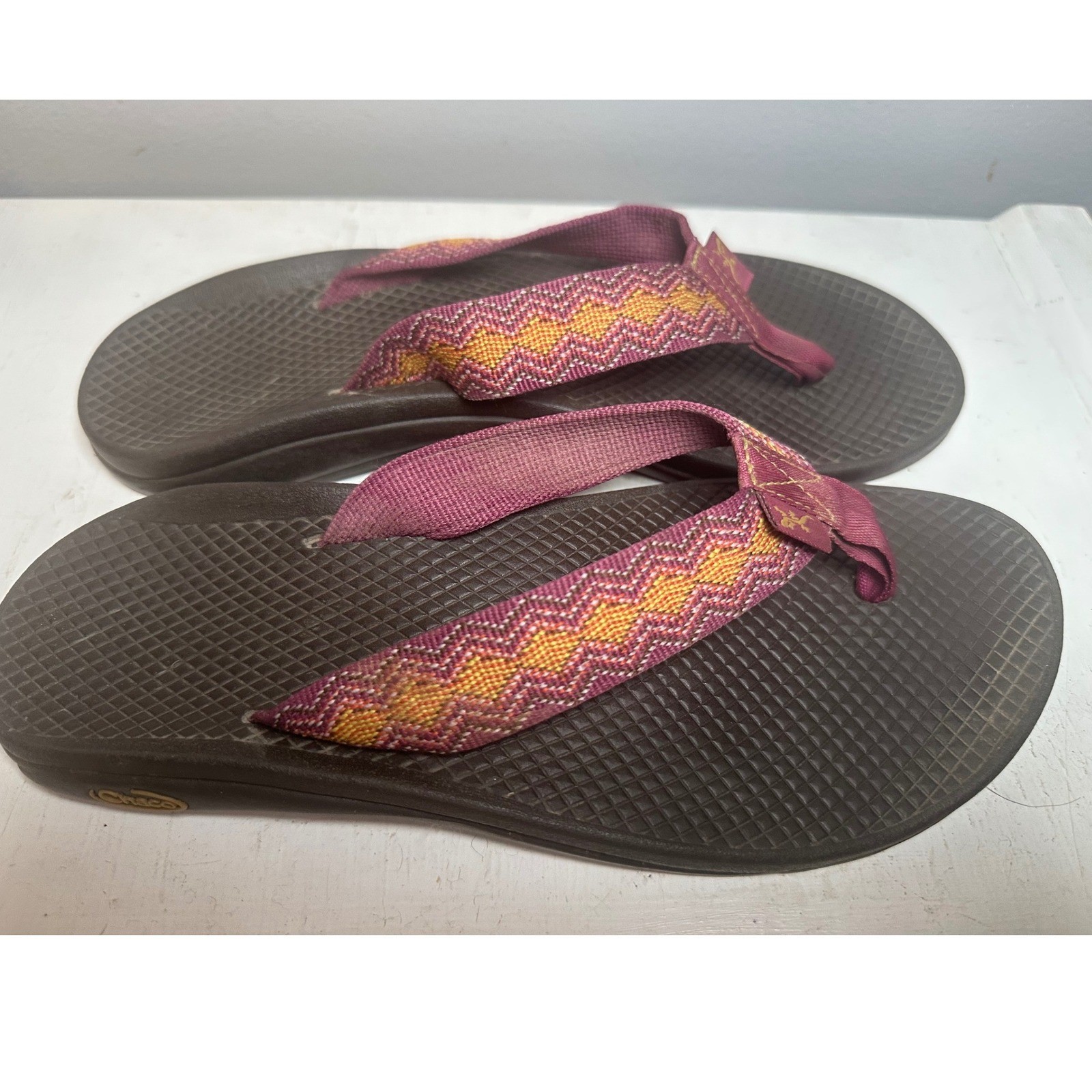 Chaco EcoTread Flip Flop Sandals Womens 8 Maroon Orange Chevron J102146
