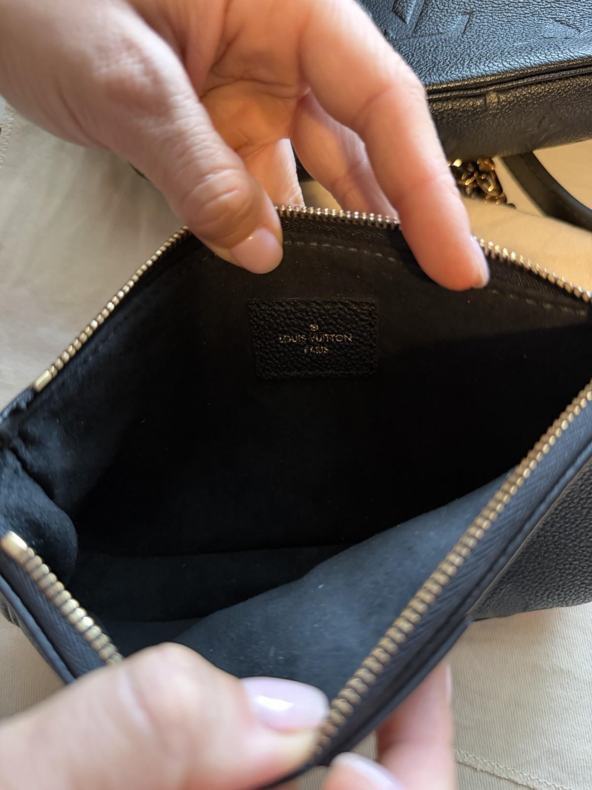 Louis Vuitton Multi Pochette Shoulder Bag Black Leather