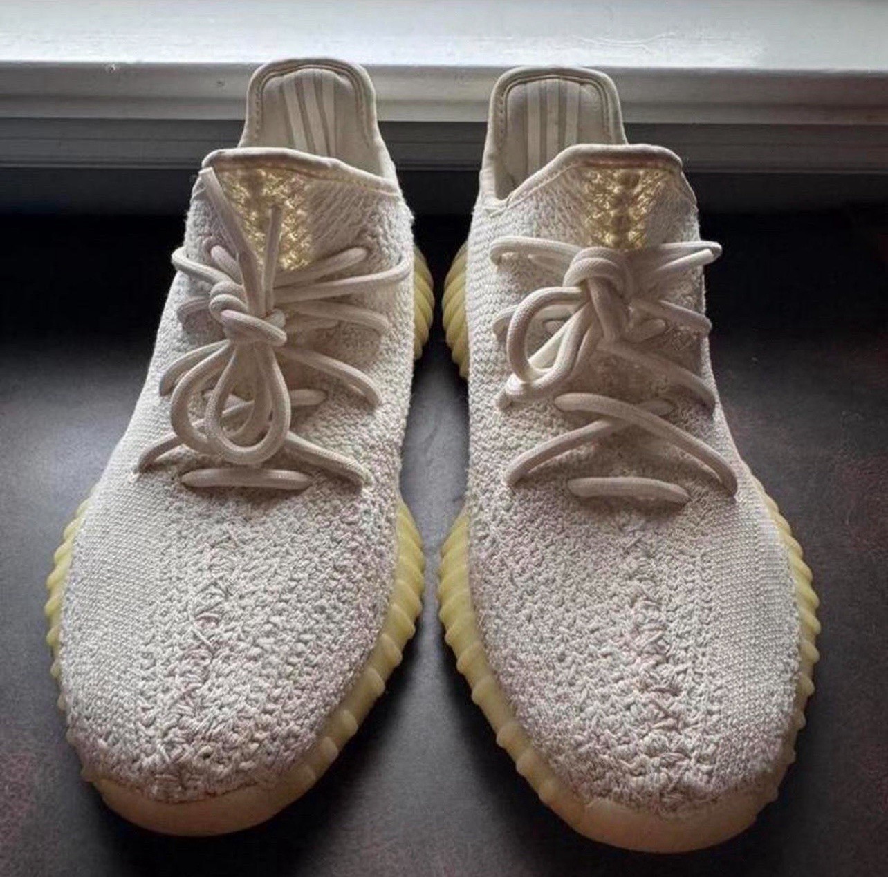 YEEZY Boost Men’s Low Top Lace-Up Athletic Sneakers White/Cream