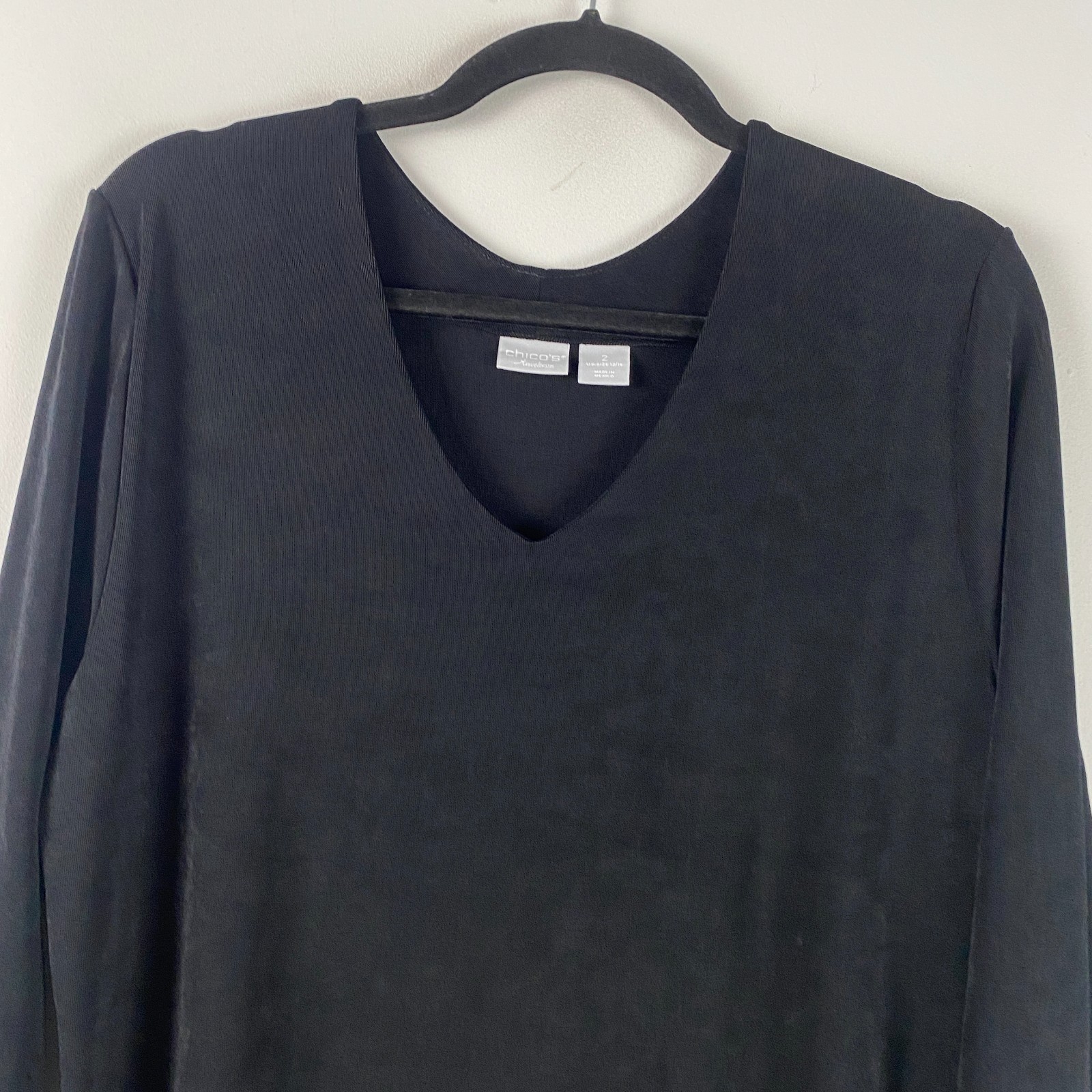 Chicos Travelers Top Size 2 US Large Black Slinky Knit V Neck 3/4 Sleeves