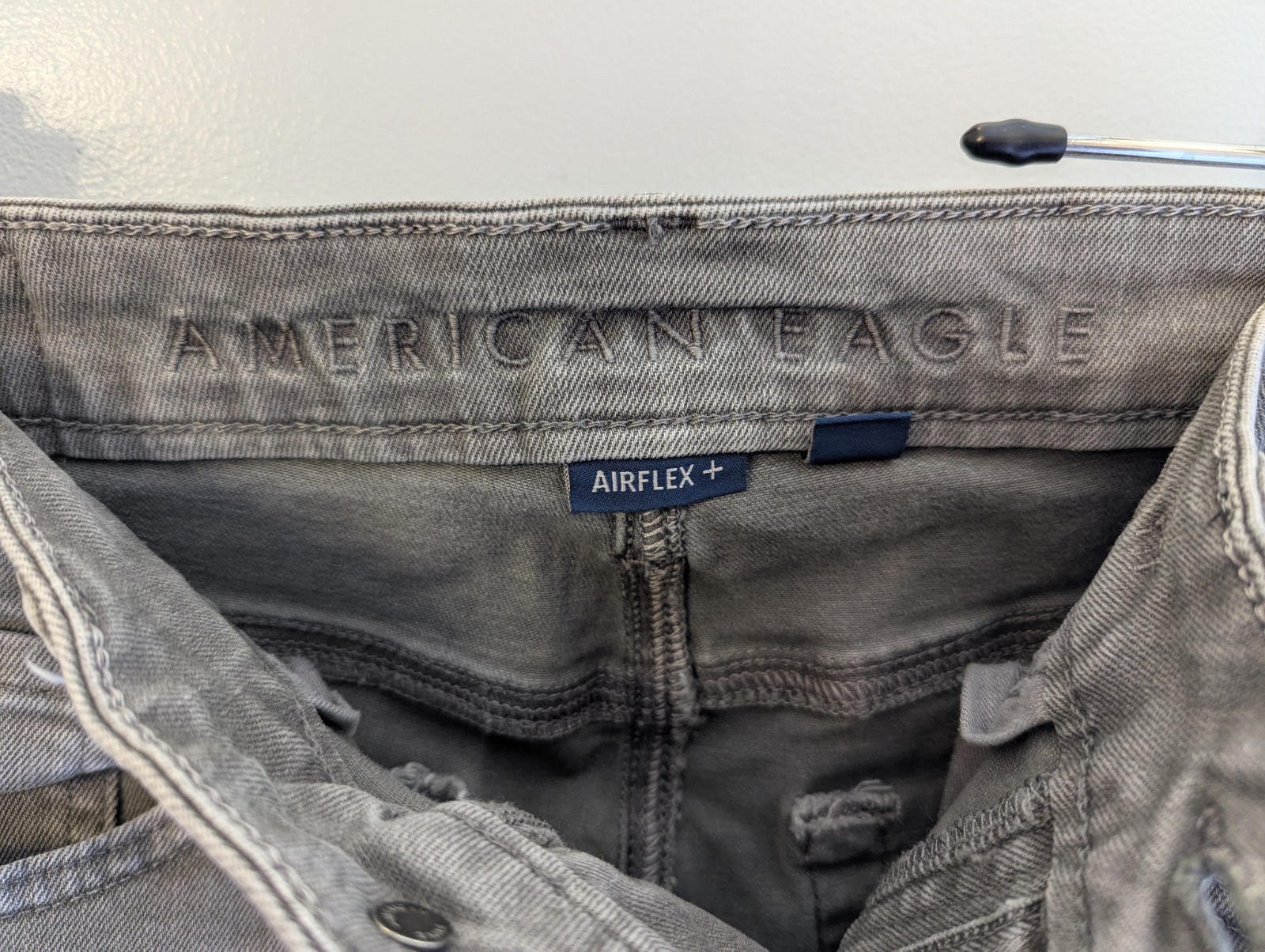 American Eagle Men’s Athletic Fit Gray Denim Jeans 5-Pocket