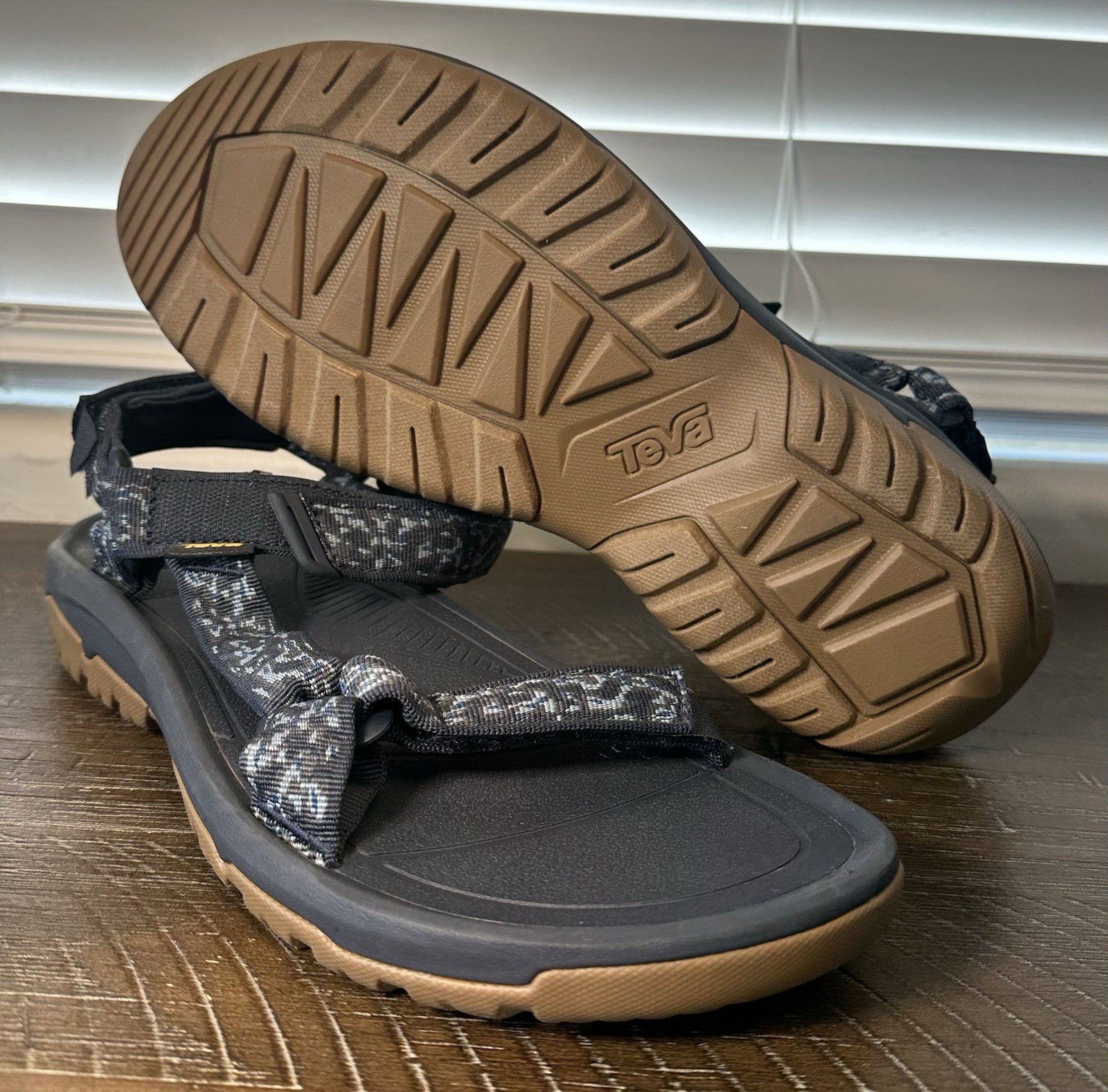 Teva Hurricane XLT2 Sandal Vibe Total Eclipse – Blue Camo – Men’s Size 11