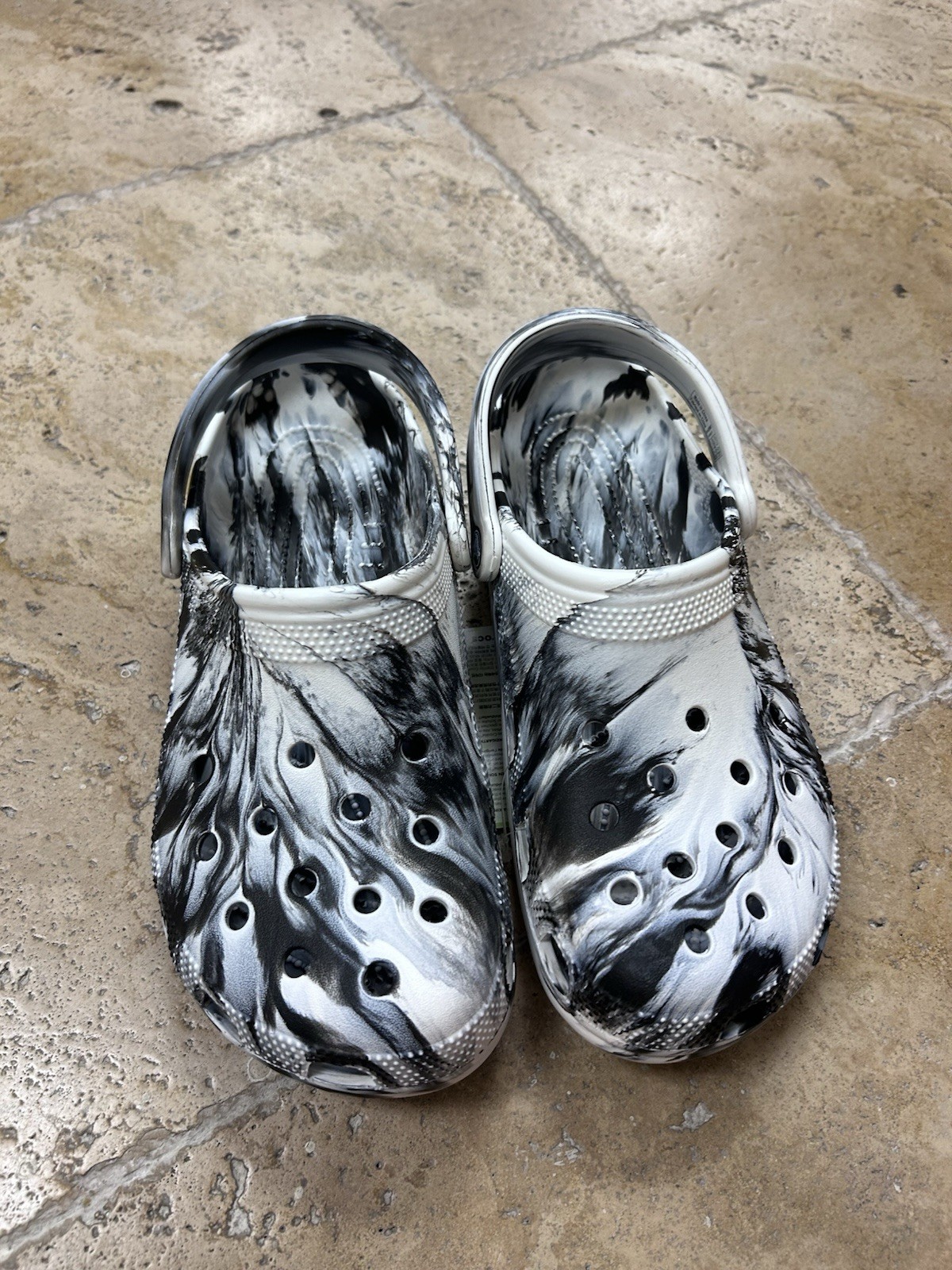 Crocs Classic Marbled Clogs black white 9 men 11 women