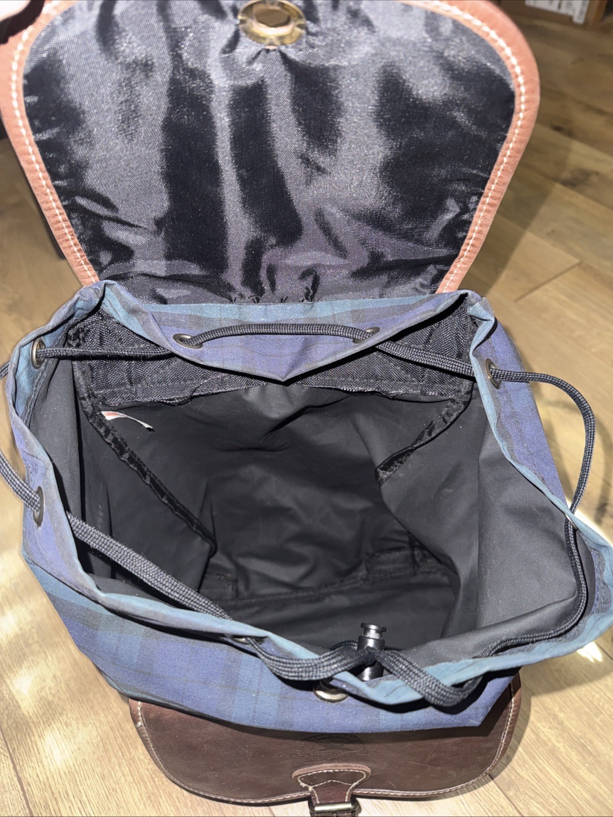 Vintage Eddie Bauer Leather Plaid Turn Lock Large Daypack Rucksack Backpack Rare