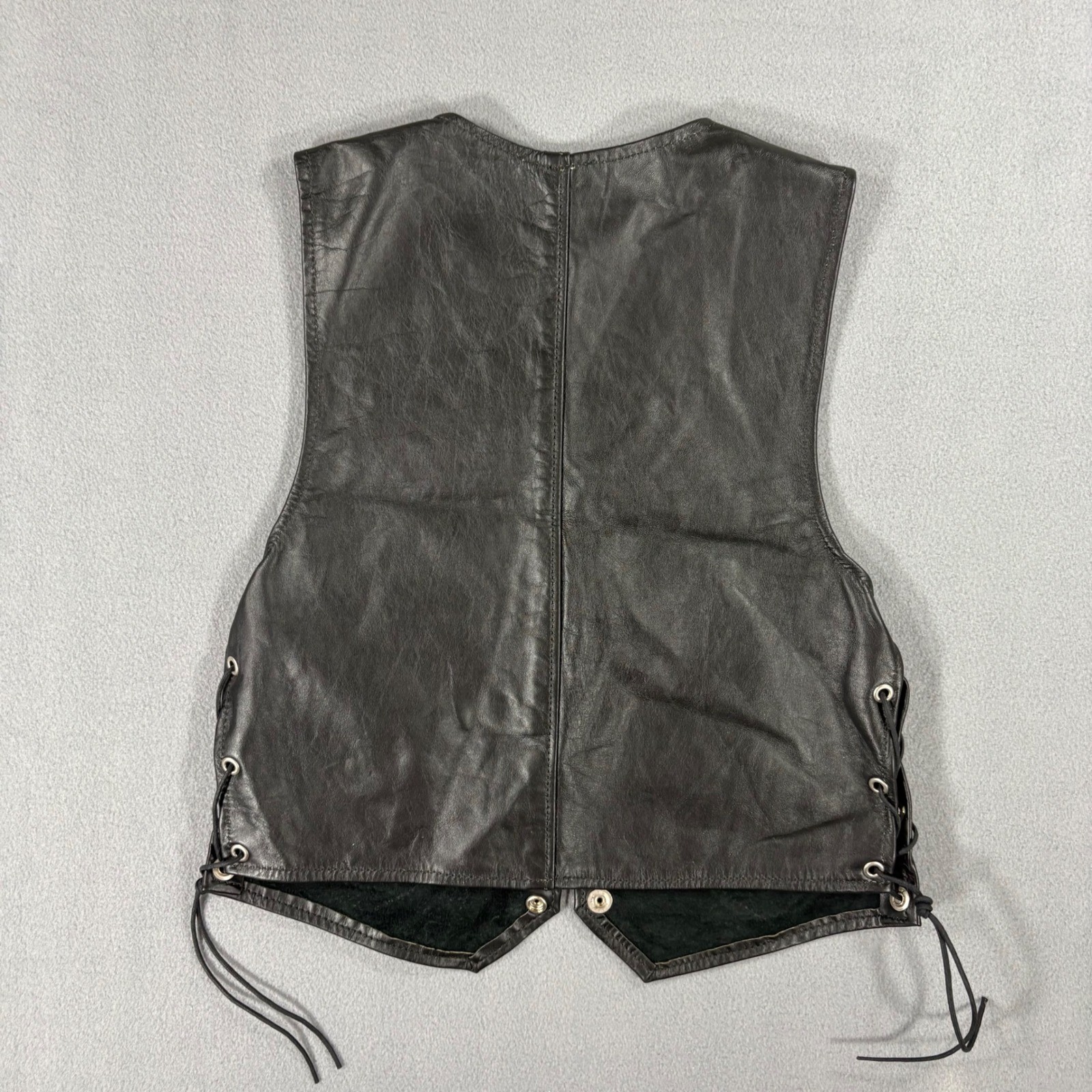 Unbranded Leather Biker Vest Kids L Black Excellent Heart Concho Lace Up Side