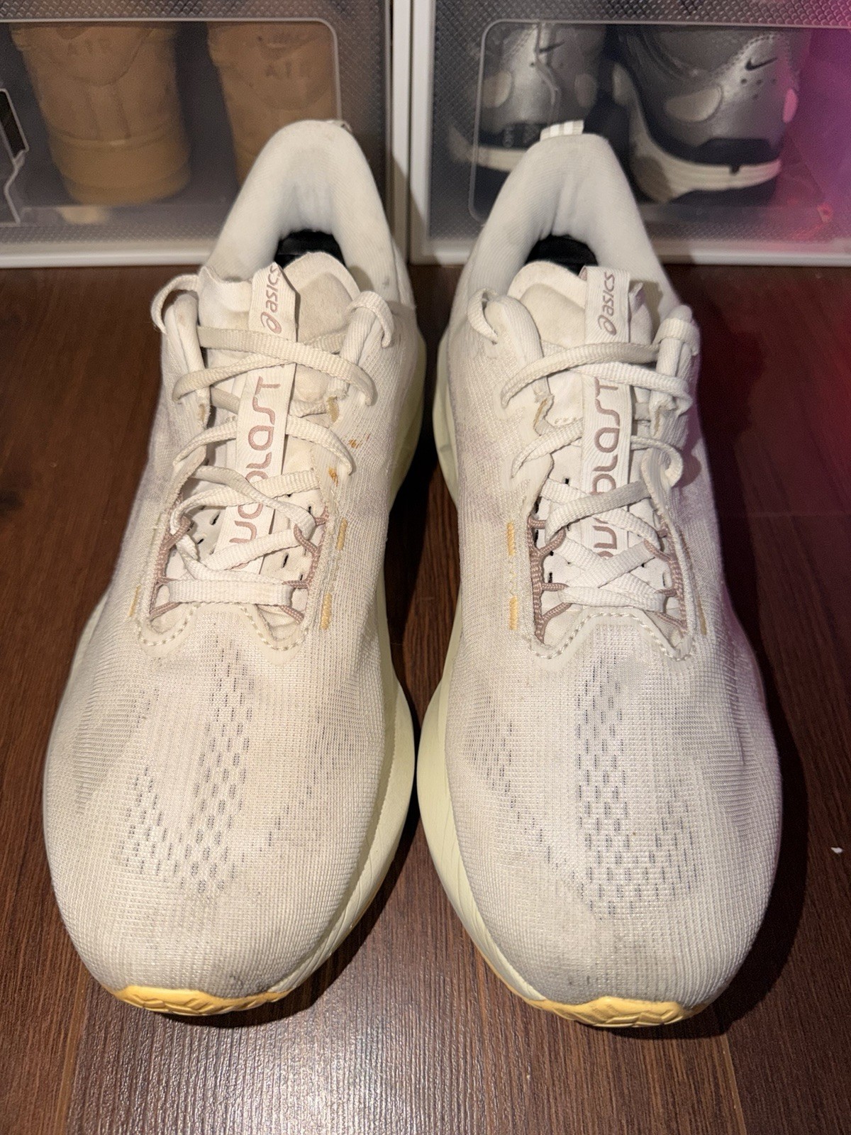Size 9.5 – ASICS Nova Blast 5