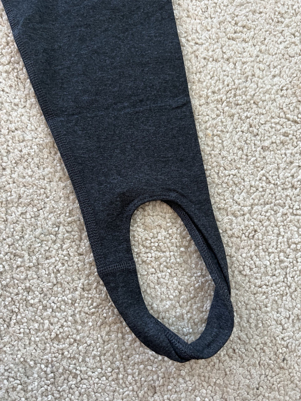 NWT old navy womens SMALL gray Black high waist cozecore stirrup leggings