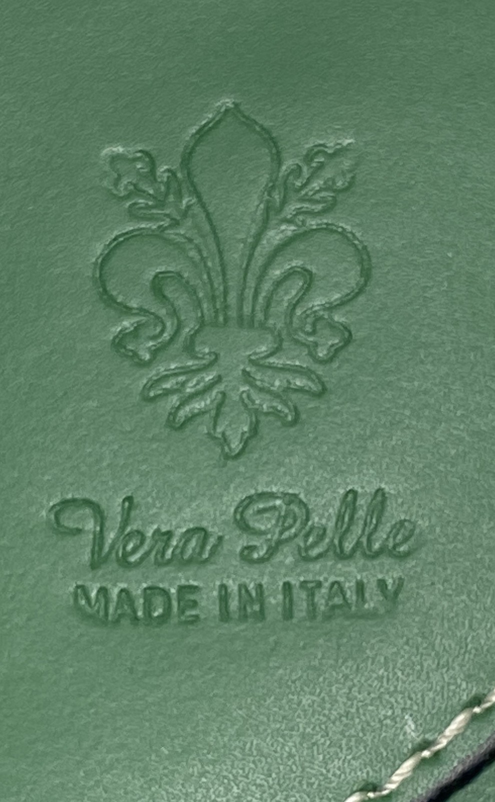 Vera Pelle Green Leather Saddle Crossbody Bag Gold Chain Made in Italy
