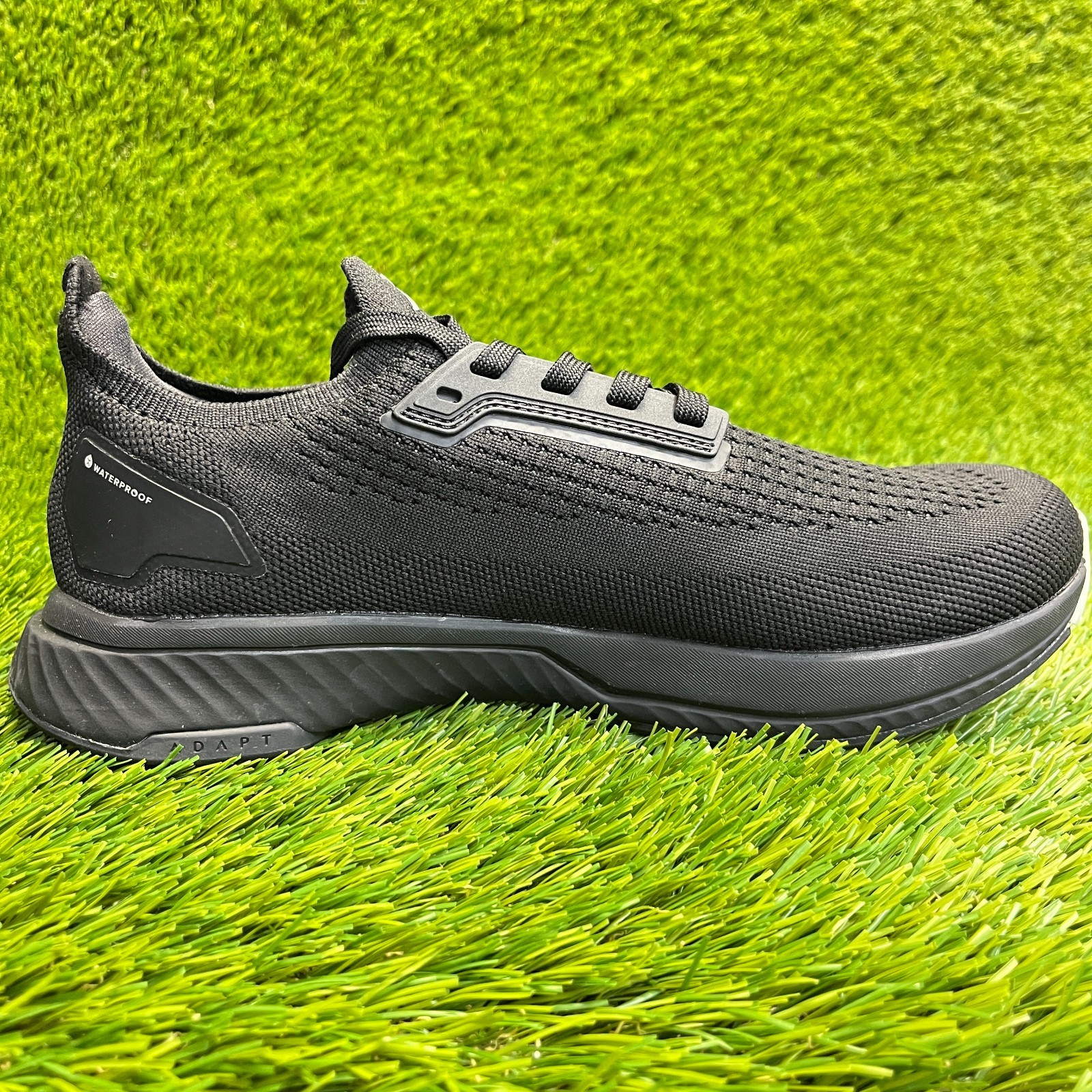 Flux Footwear Adapt Waterproof Runner Stealth Black Womens Size 8 Walking Shoes