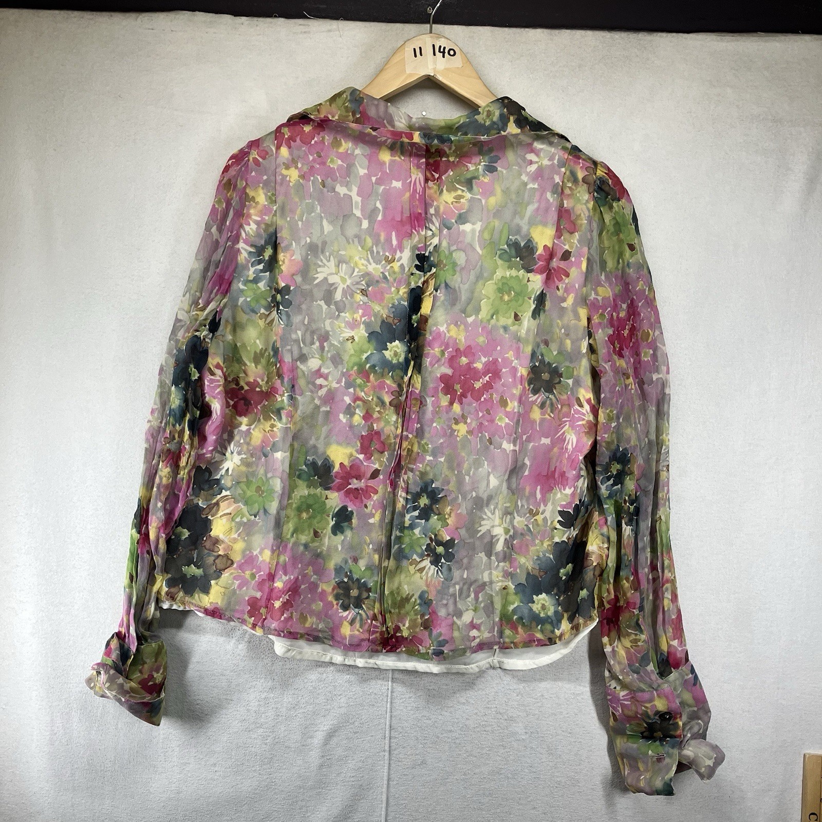 Women’s All Silk Blouse Sz 16 Multicolor Watercolor Floral Abstract Button Down