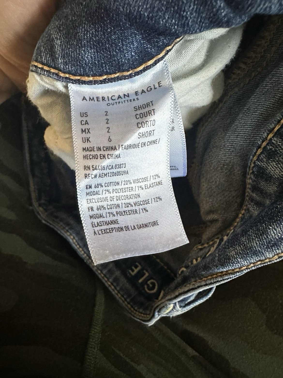 American Eagle Women’s Super Stretch Distressed Skinny Jeans Blue Size 2