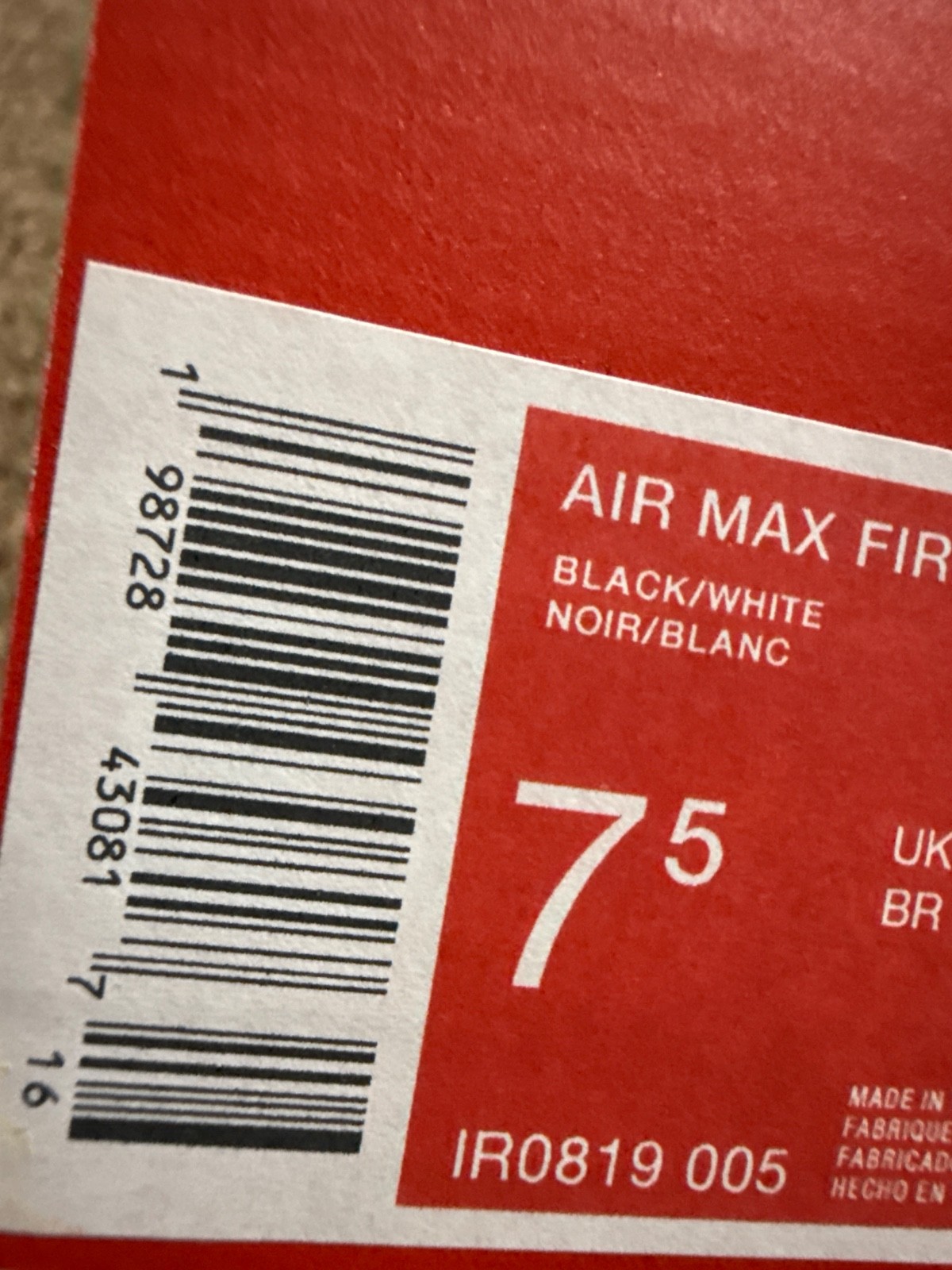 Nike Air Max Fire 7.5 Men – Brand New – Black with White Checkmark Nike Logo
