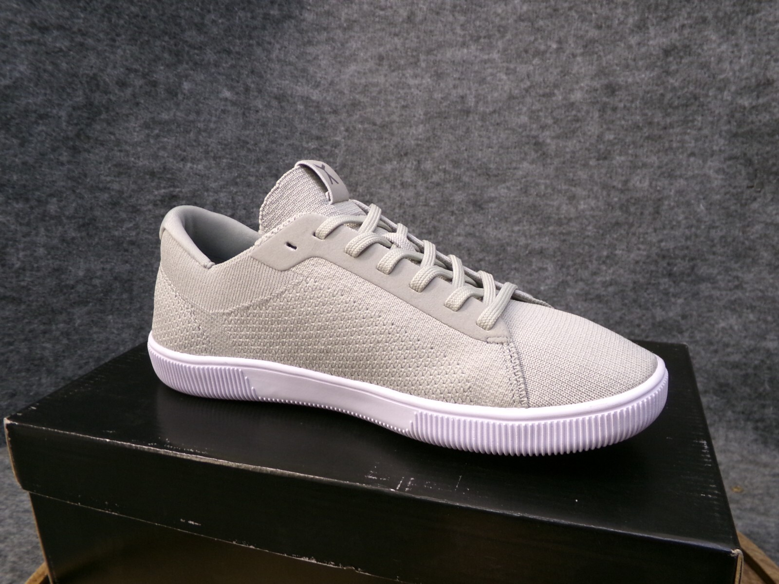 Flux Women Adapt Trainer Sand White Barefoot Athletic Knit Shoe Sneaker Size 6.5