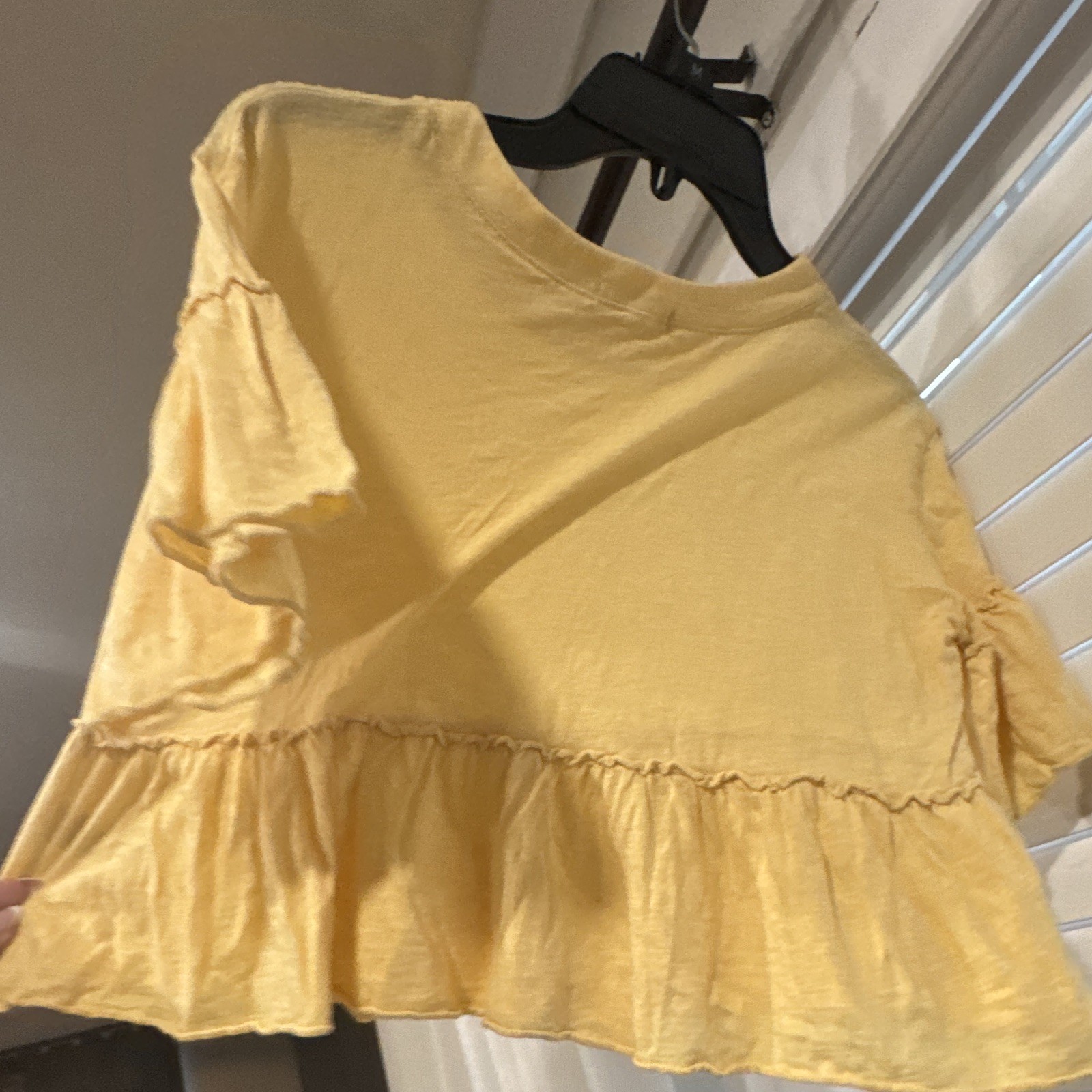 Altar’d State Yellow Solid Ruffle Cropped Short Sleeve Round Neck Tee XS