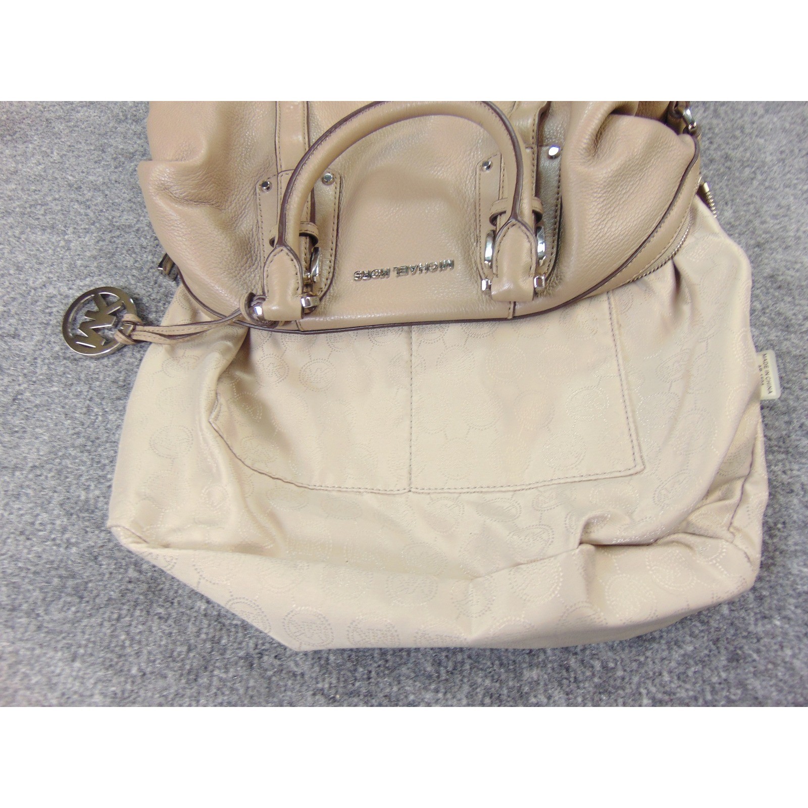 Michael Kors Bedford Satchel Tan Solid Leather Buckle Accent Handbag Purse