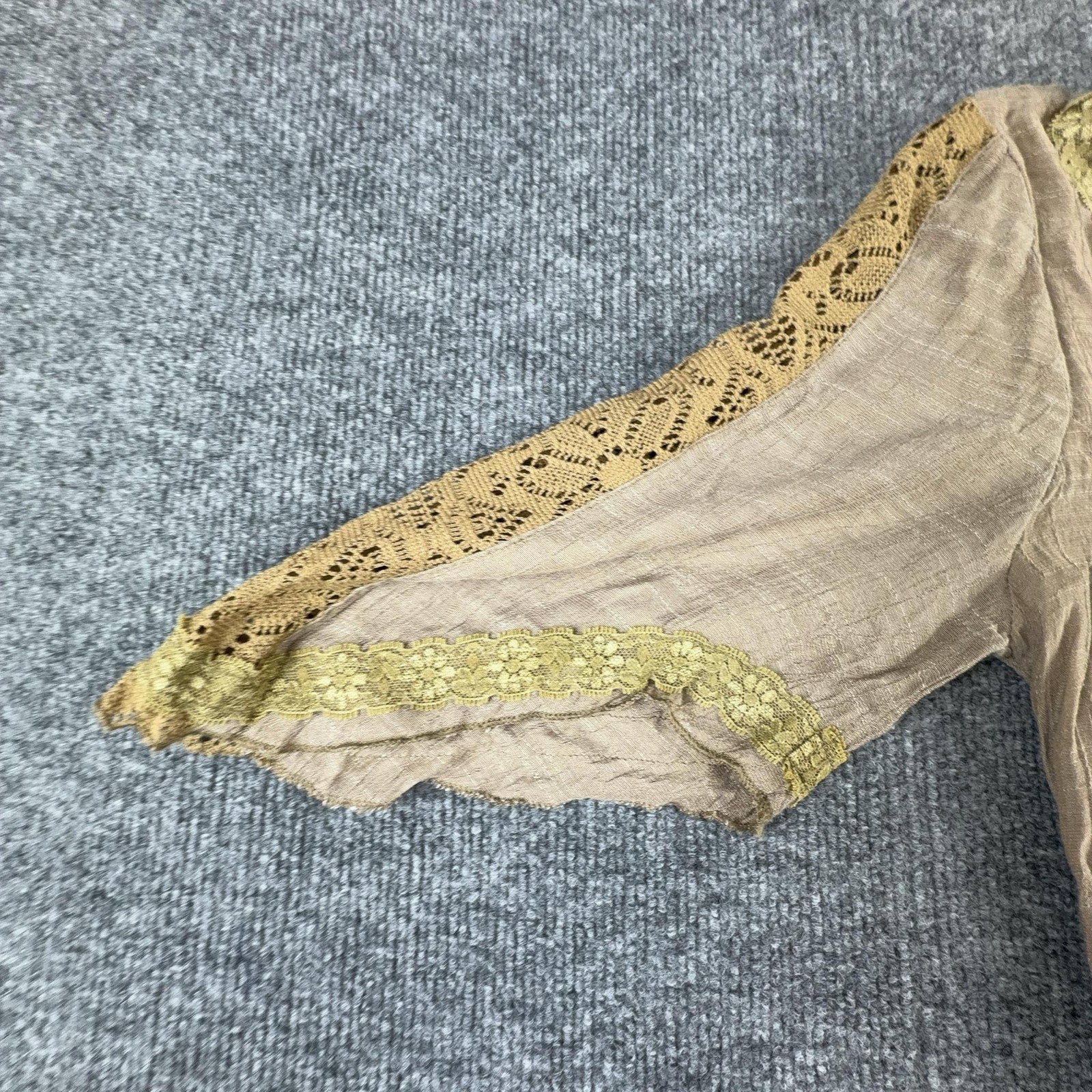 Pretty Angel Blouse Womens Small Beige Lace Crochet Ruffle Bell Sleeve Tunic Top