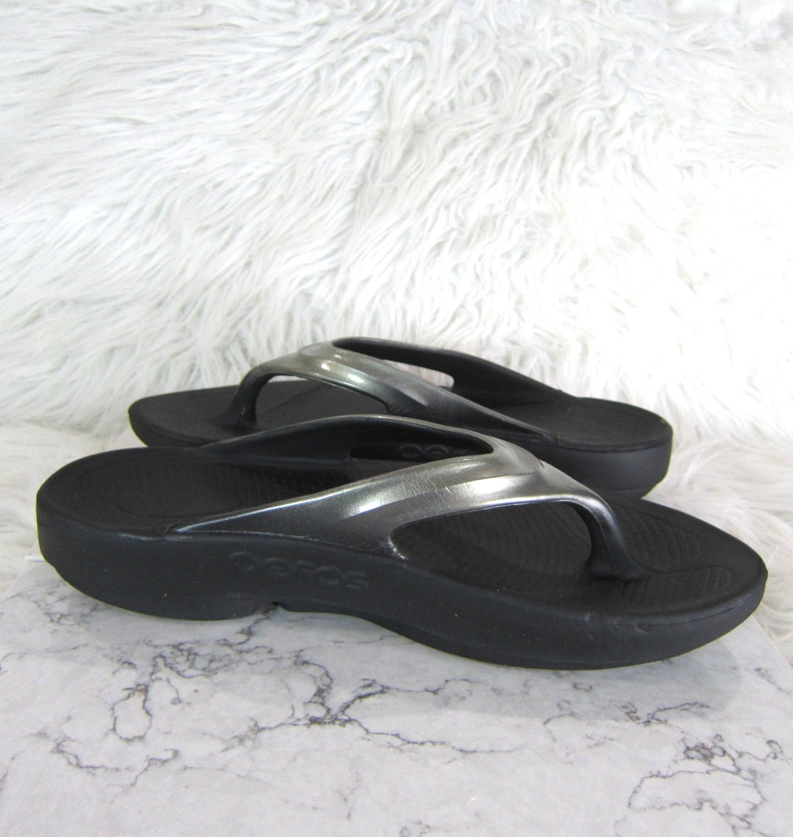 OOFOS Oolala Black Latte Flip Flop Thong Recovery Sandals Women’s Size 40 US 9